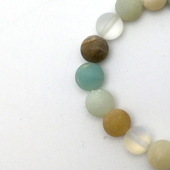 Genuine Amazonite Stretch Bracelet with Flash Glass Bead 8mm - Picture 11 of 14